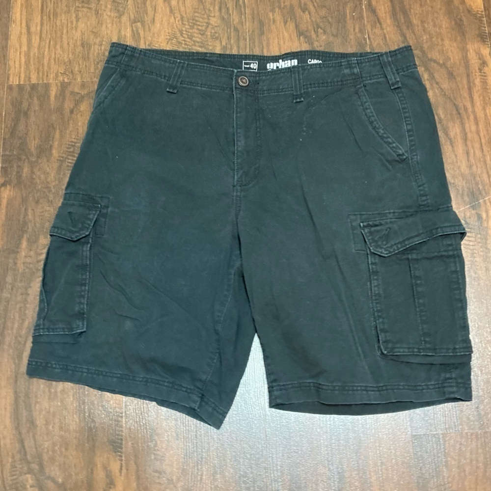 2 Pairs of Men’s Shorts. Urban Pipeline Cargo & St Johns Bay Denim size 40 GUC - Picture 6 of 12